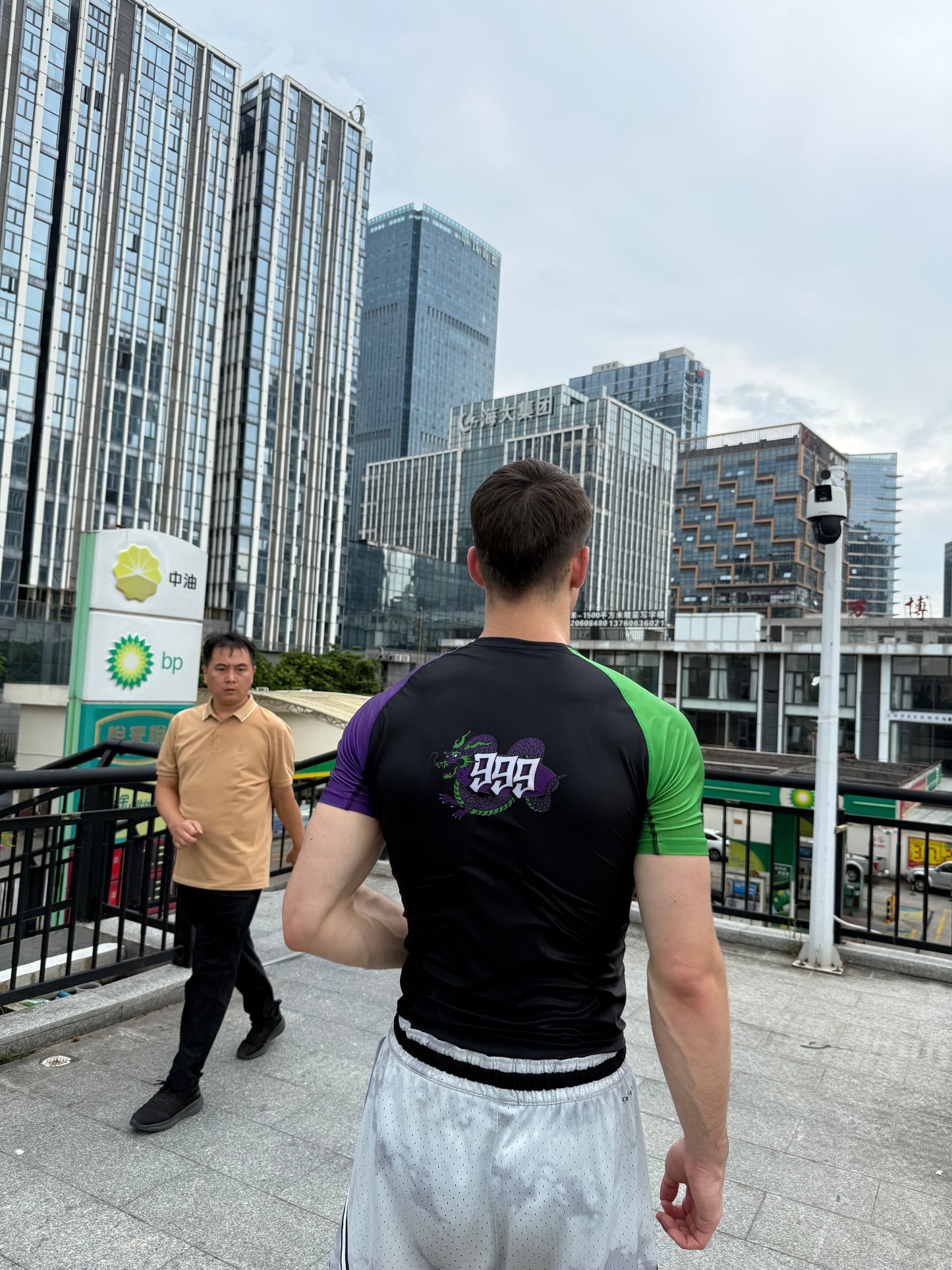 999 GALAKTIK EVOLUTION